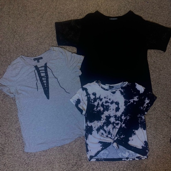 Tops - Picture 1 of 2